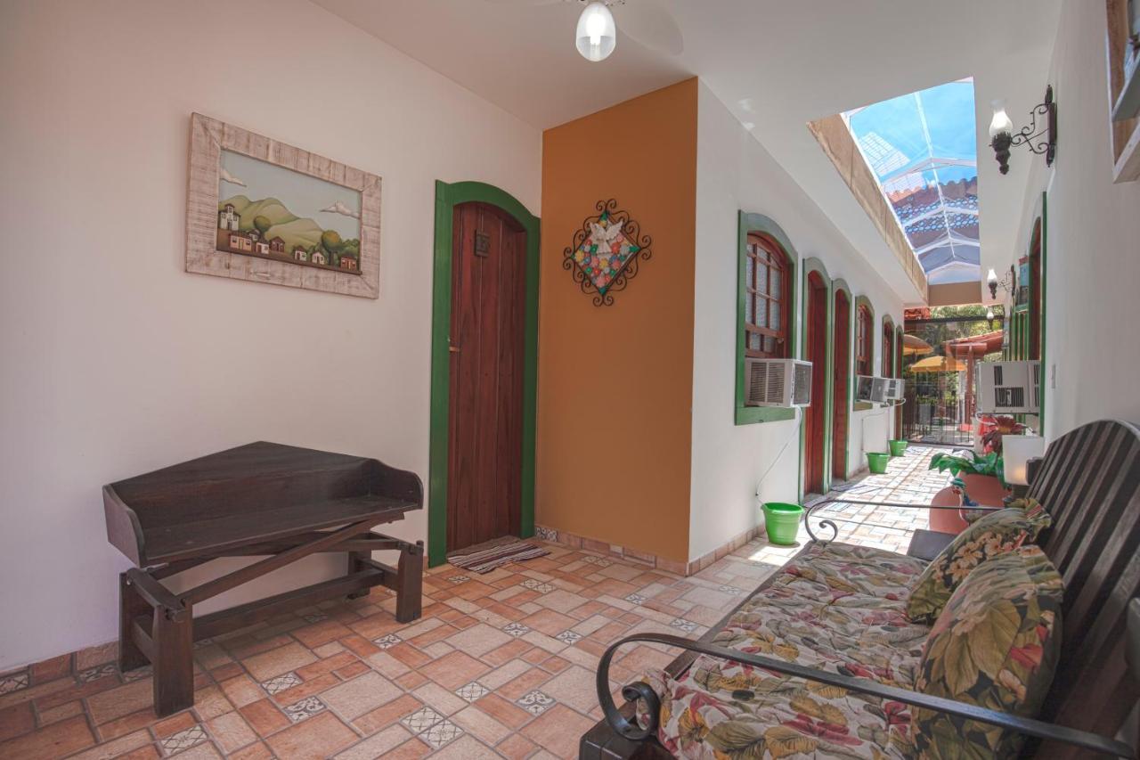 Pousada Casa Do Rio Hostel - 8 Min Do Centro Historico - Passeio De Barco Com Saida Da Pousada -Pago A Parte- Perto Das Praias E Beira Rio Araquari Eksteriør billede
